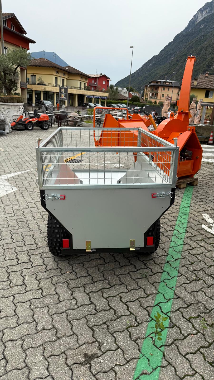 RIMORCHIO PER TRASPORTO COSE/LEGNA USO INTERNO - immagine 4